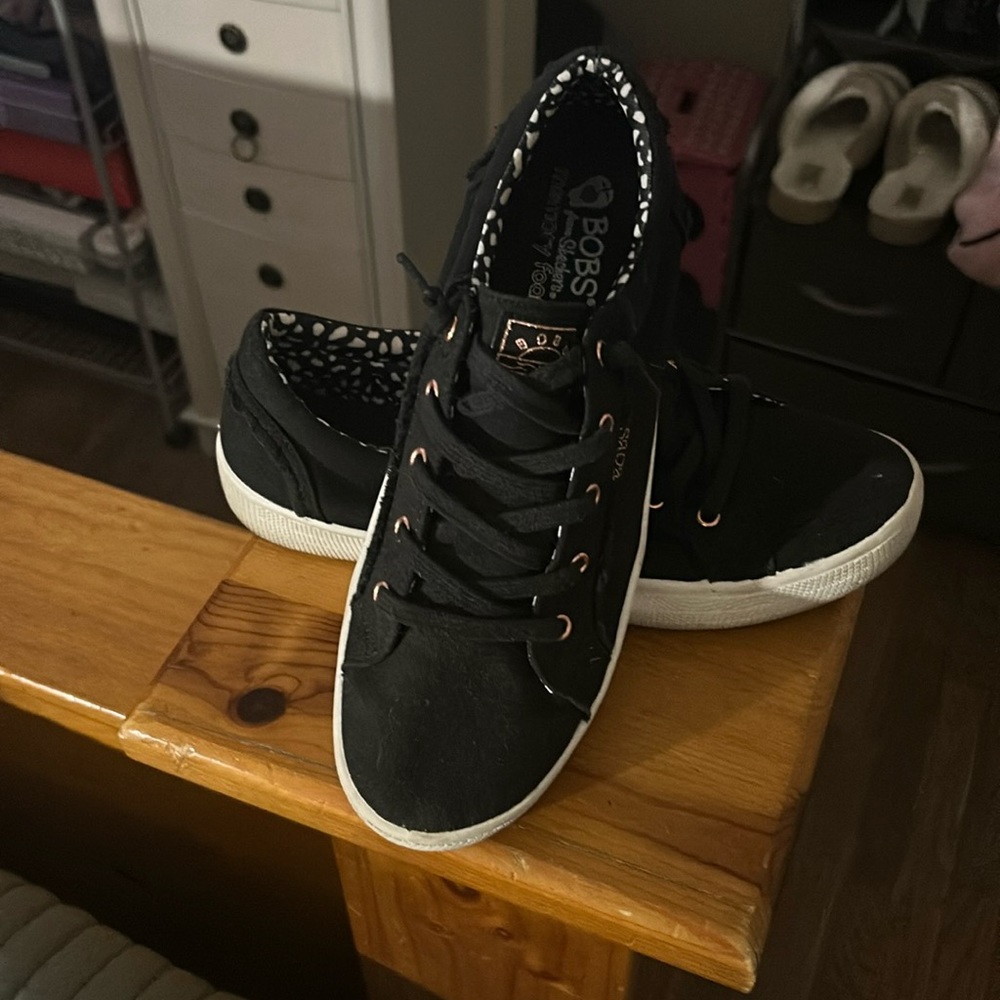 Sketchers Bob’s WOMENS B EXTRA CUTE SLIP ON SNEAKER - Picture 1 of 8